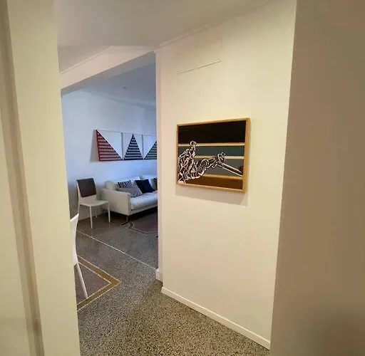 All'otto Nel Cuore Della Citta